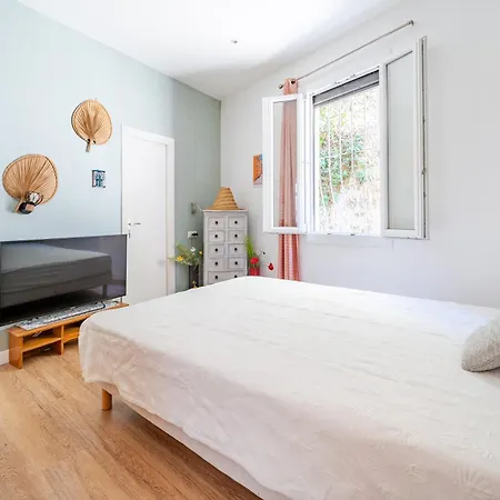 Cosy 4 Pieces Clim Terrasse Jacuzzi Apartment *